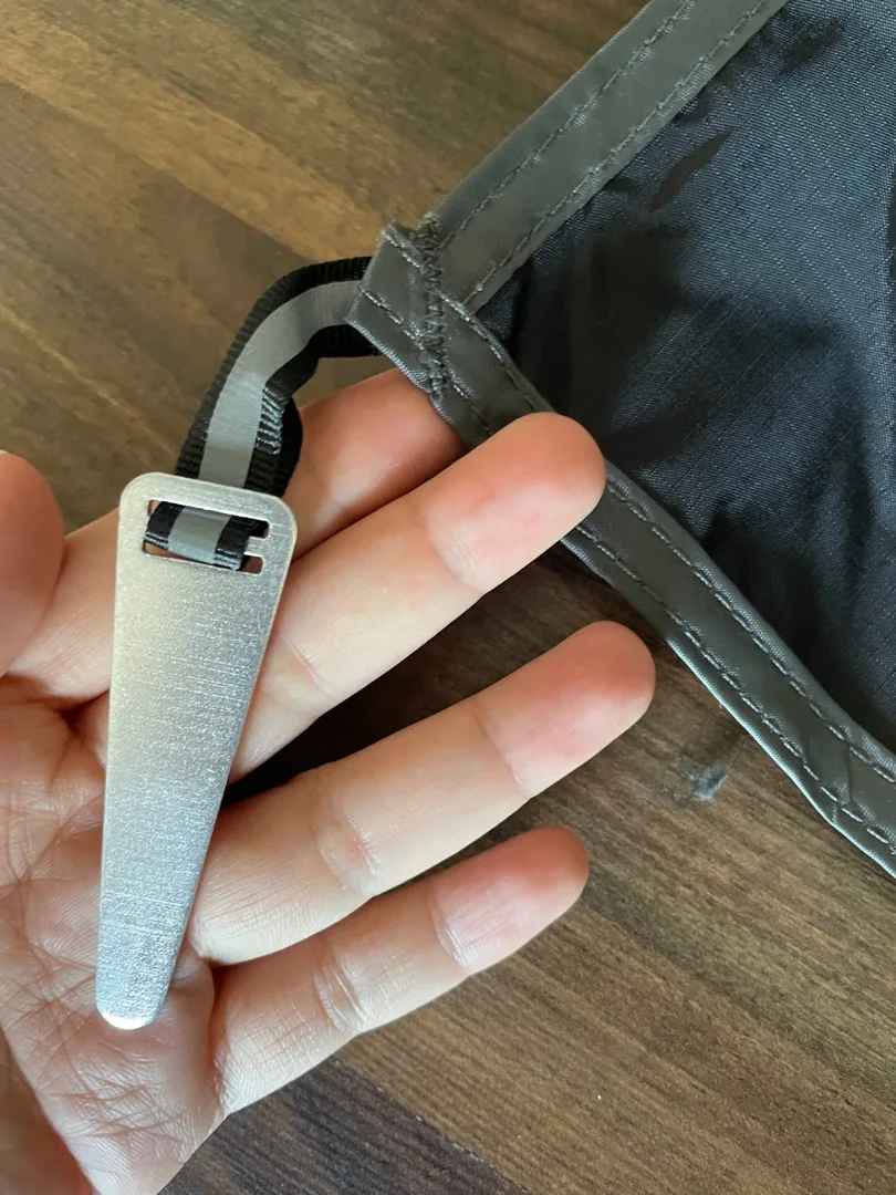 TAPETE IMPERMEÁVEL COM ESTACAS®